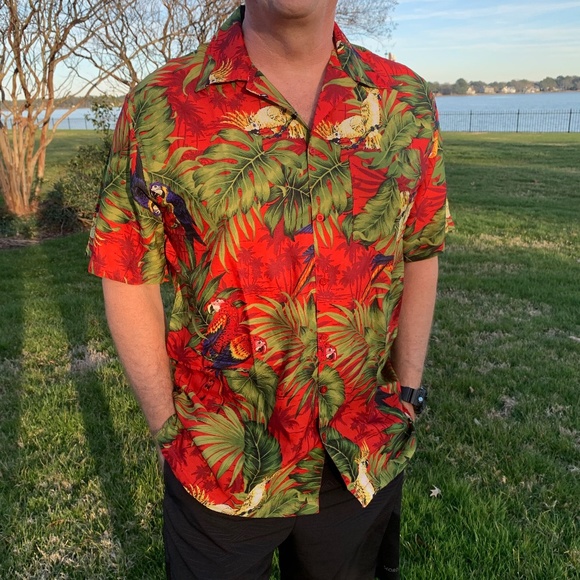 NWT Hawaiian Parrot Button-down Shirt - Picture 3 of 5